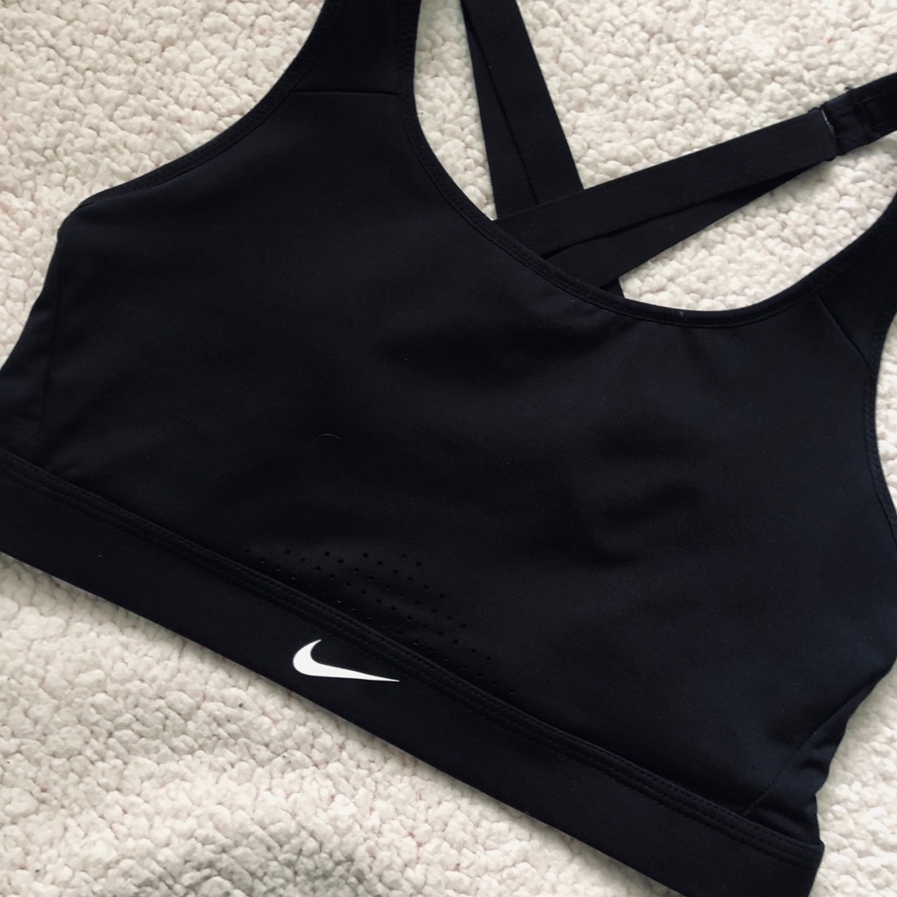 Nike high support bra